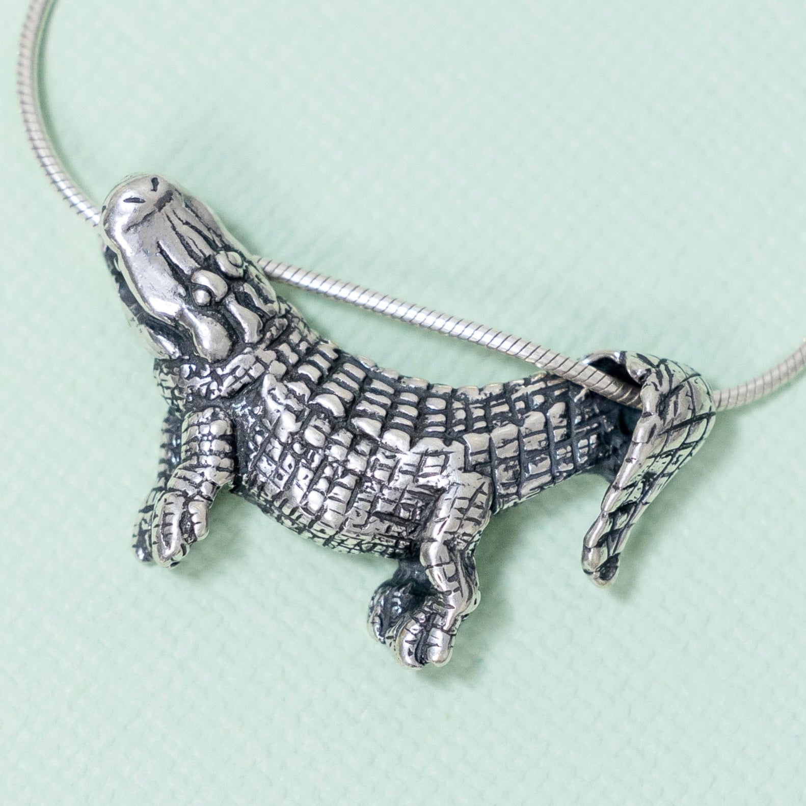 Silver Dangling Alligator Pendant