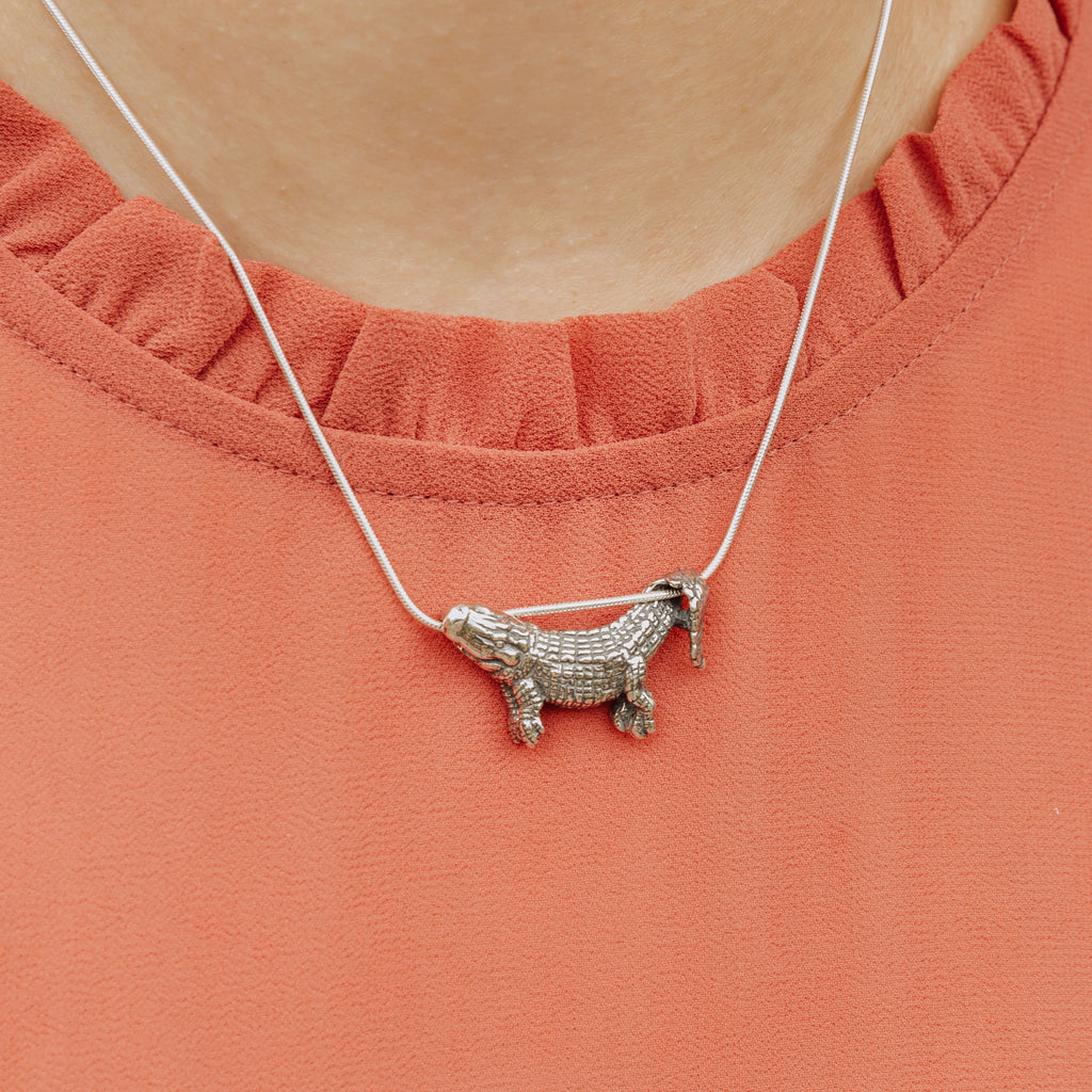 Dangling Alligator with Chain
