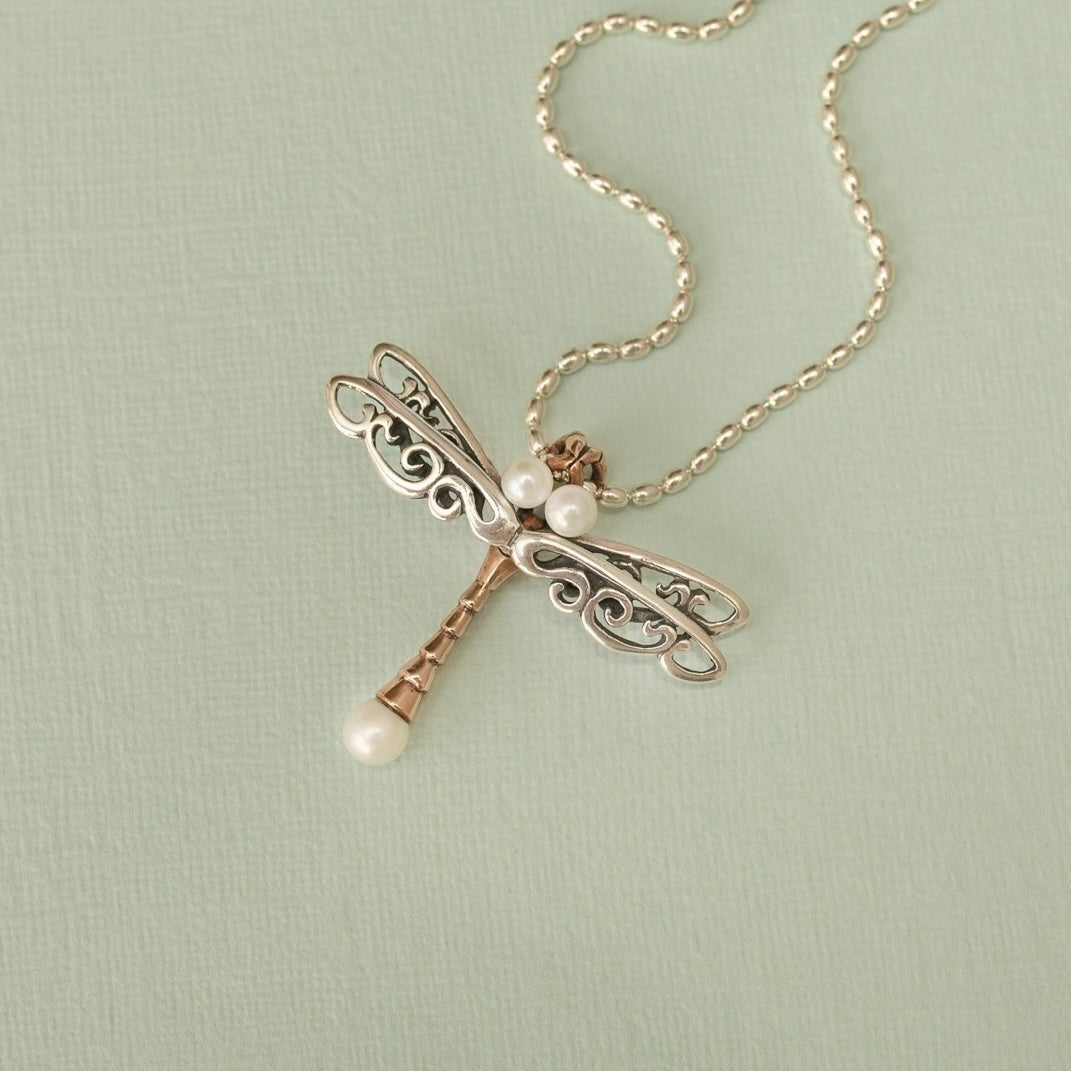 Nouveaux Dragonfly Pendant