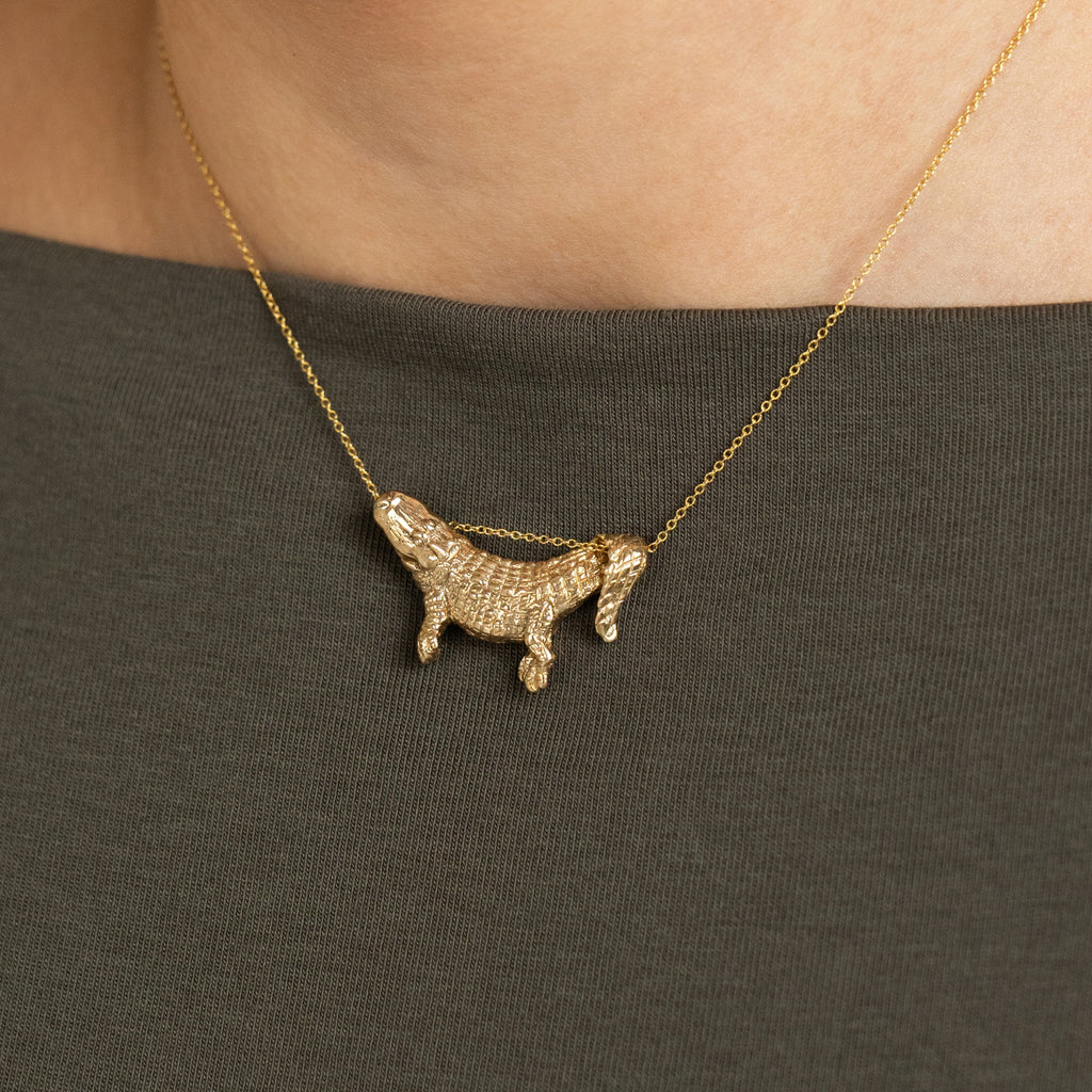 Dangling Alligator Pendant