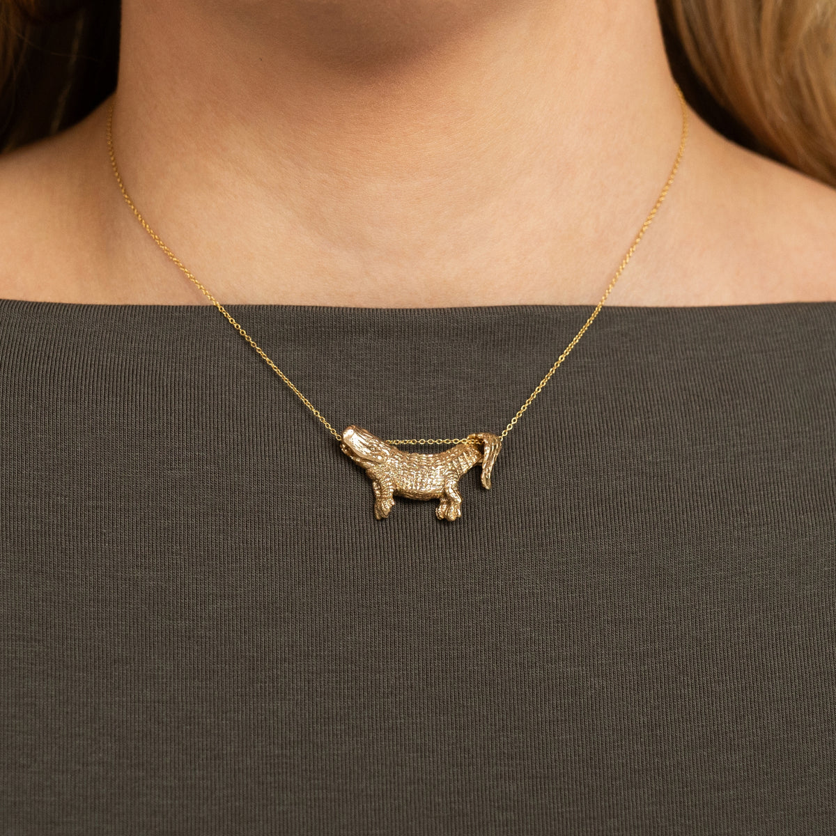 Dangling Alligator Pendant