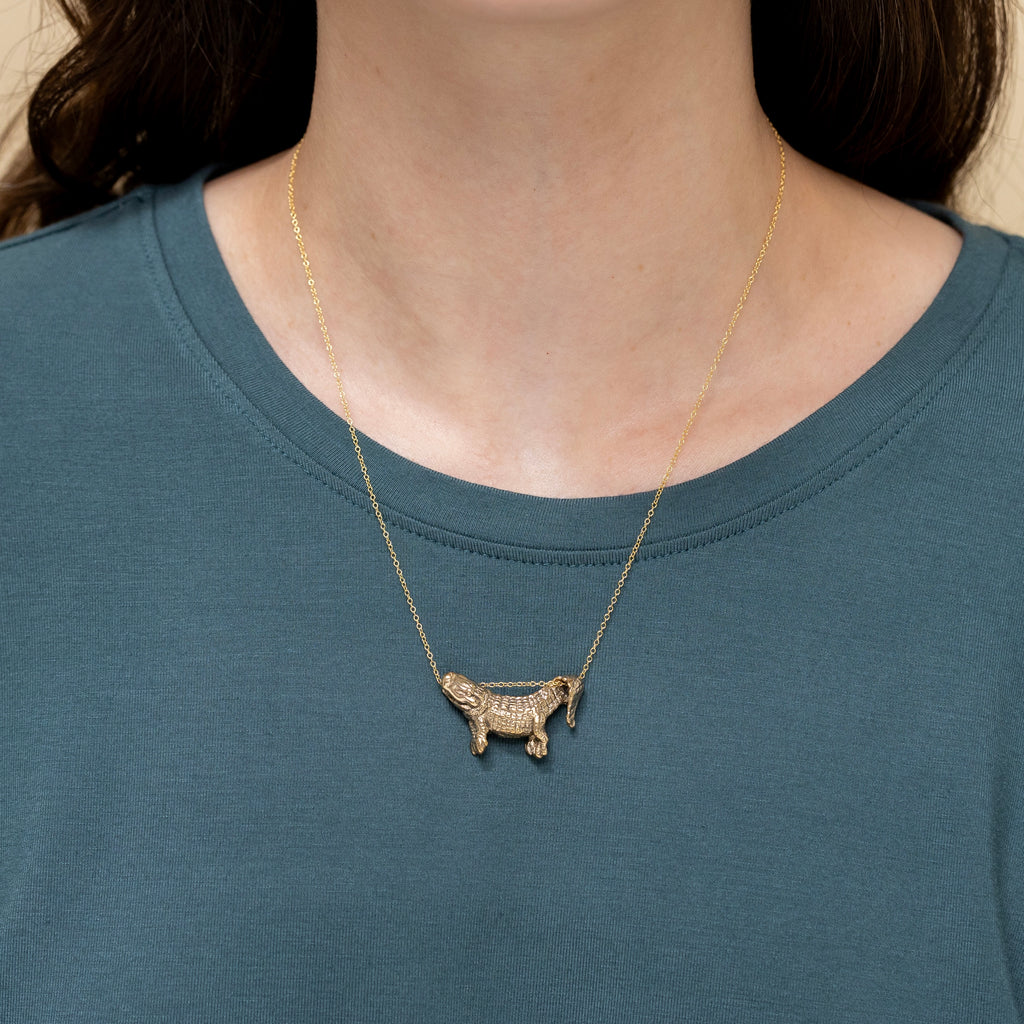 Bronze Dangling Alligator Pendant
