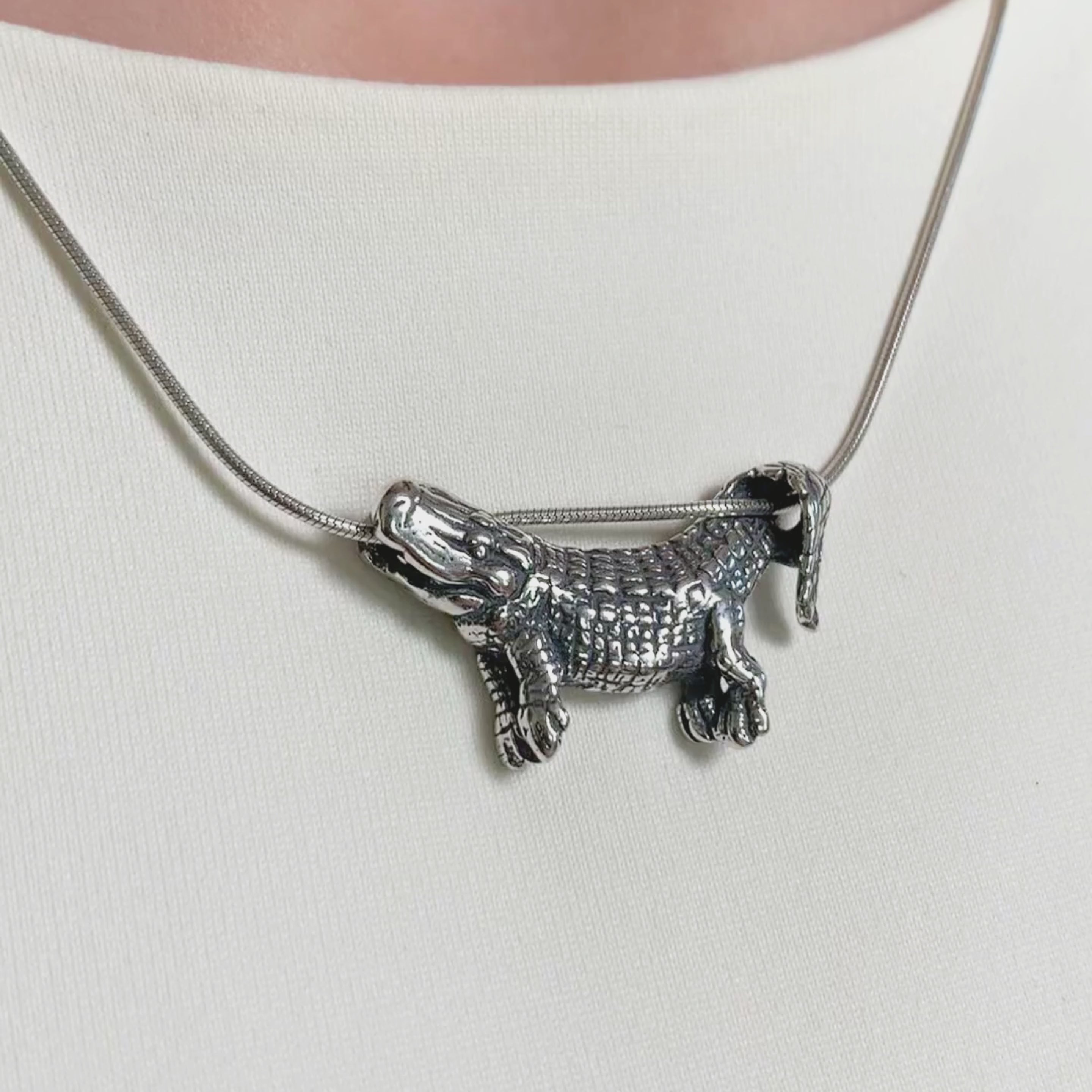 Silver Dangling Alligator Pendant