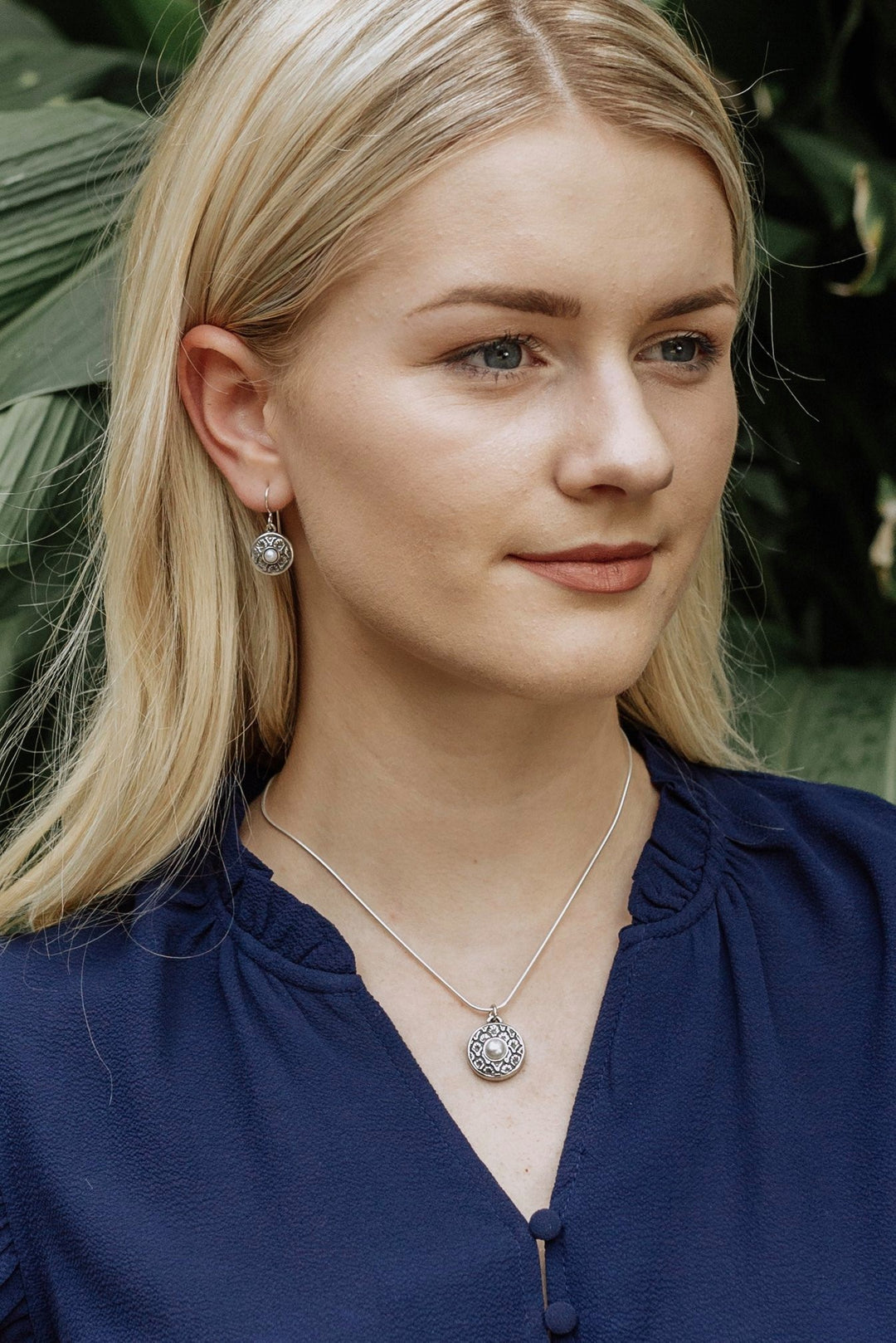 Coquille Earrings