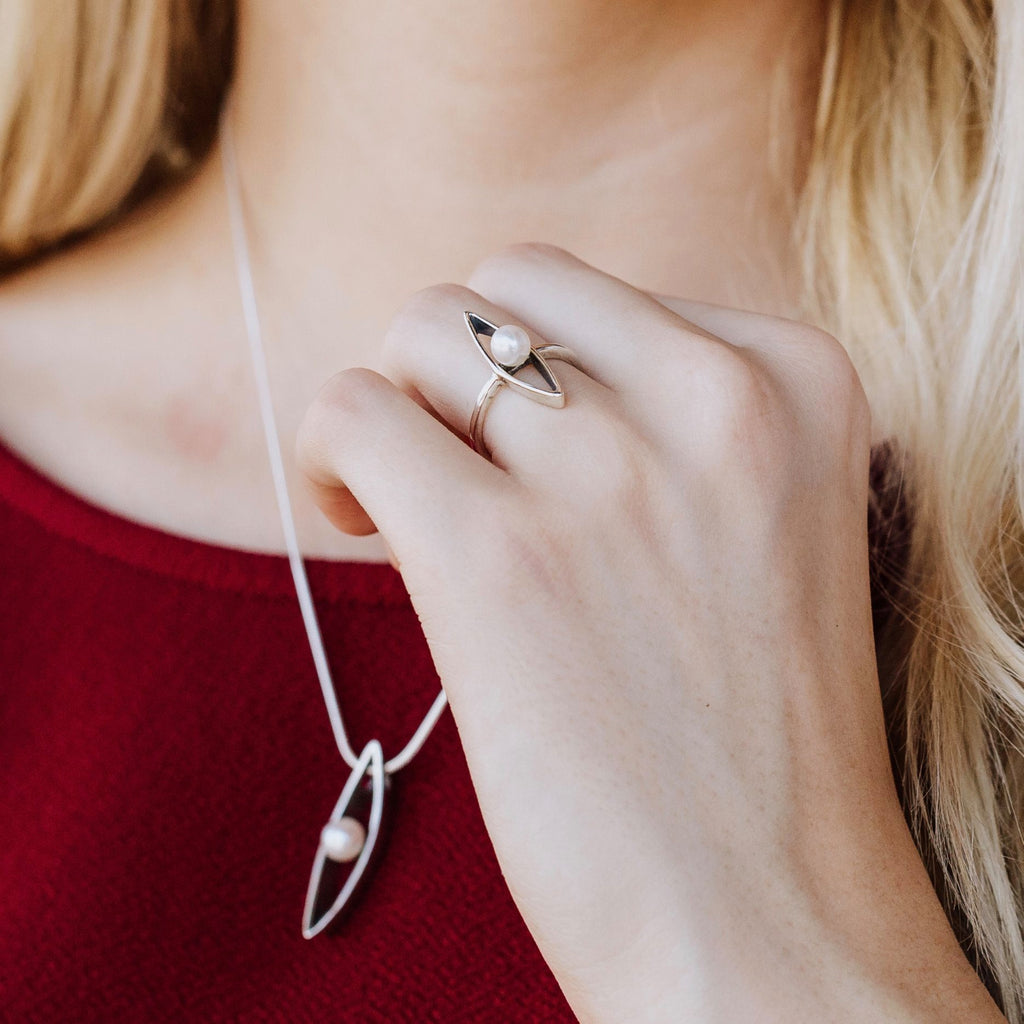 Pirogue Ring