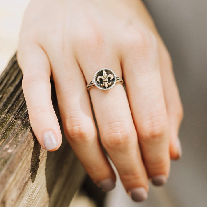 Fleur de Lis Roux Ring