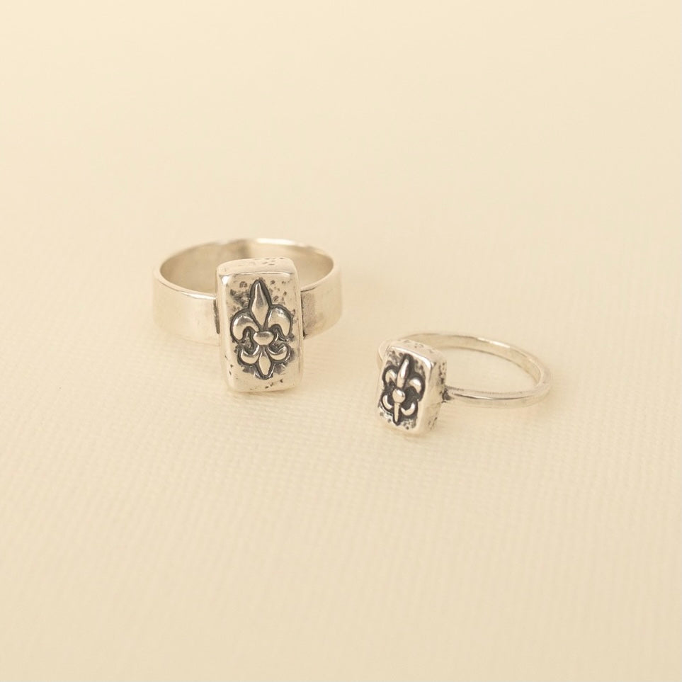 Fleur de Lis Brick Mini Ring