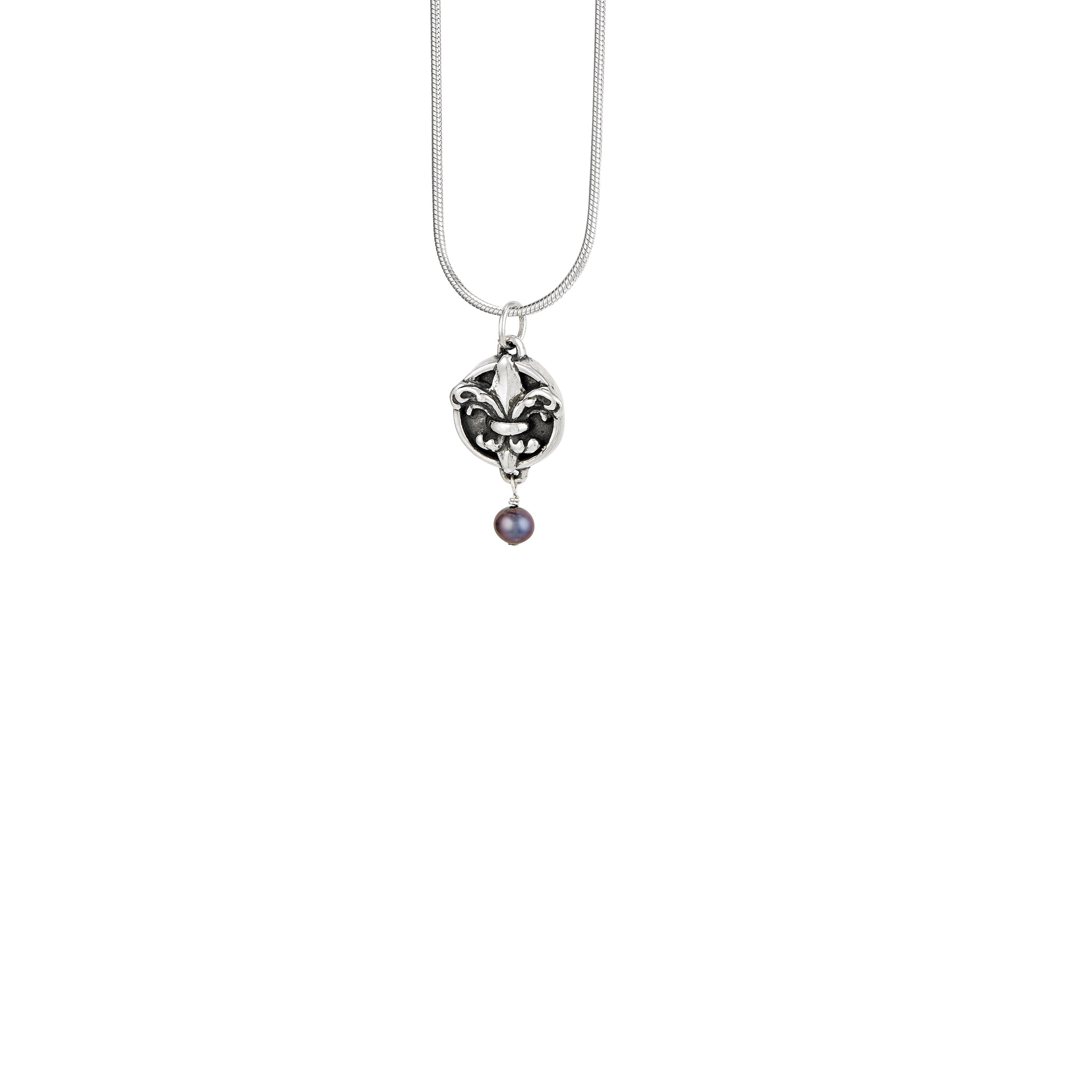 Water Lily Circle Pearl Pendant