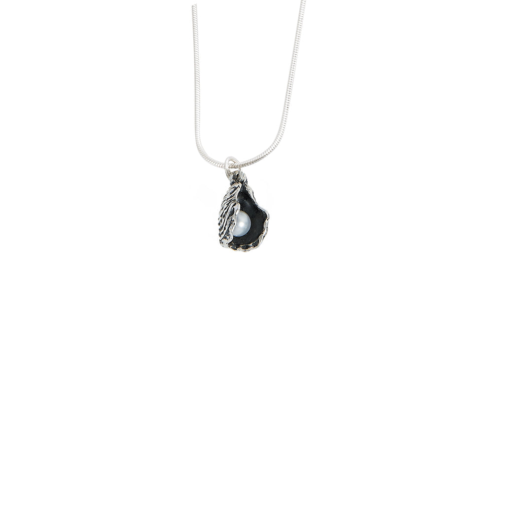 Peekaboo Oyster Pearl Necklace