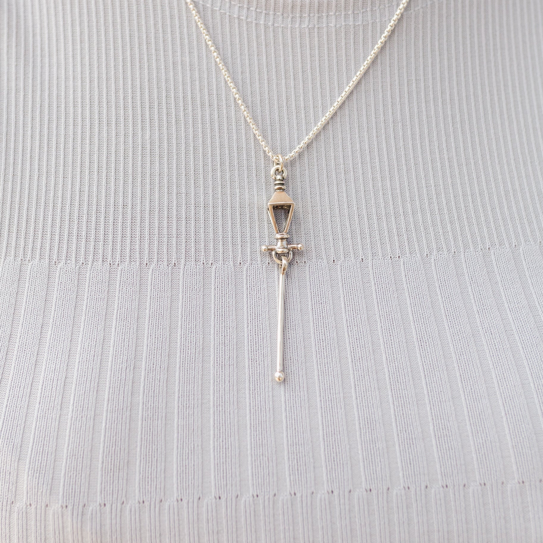 Rue Royale Pendant