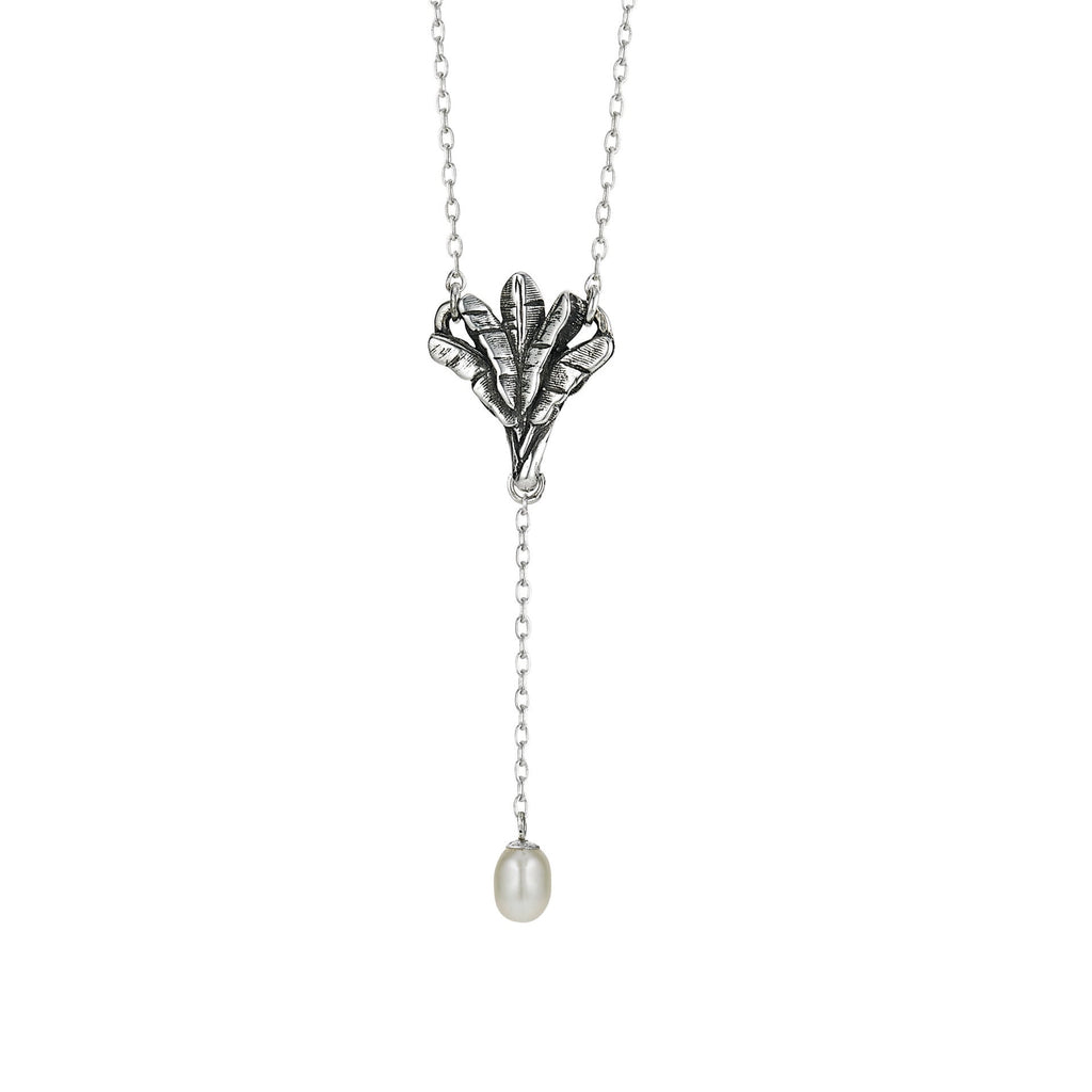Banana Leaf Pearl Necklace