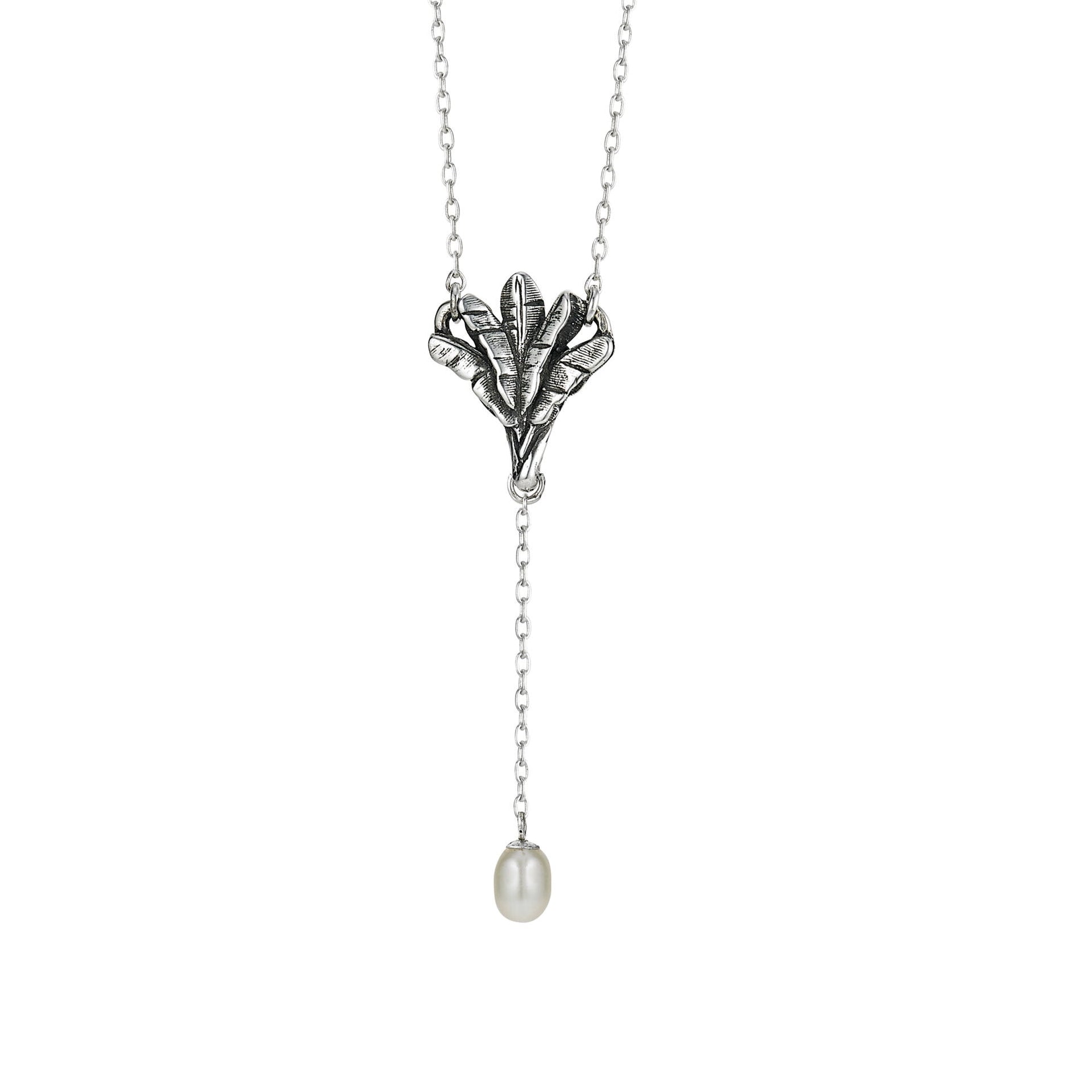 Banana Leaf Pearl Necklace