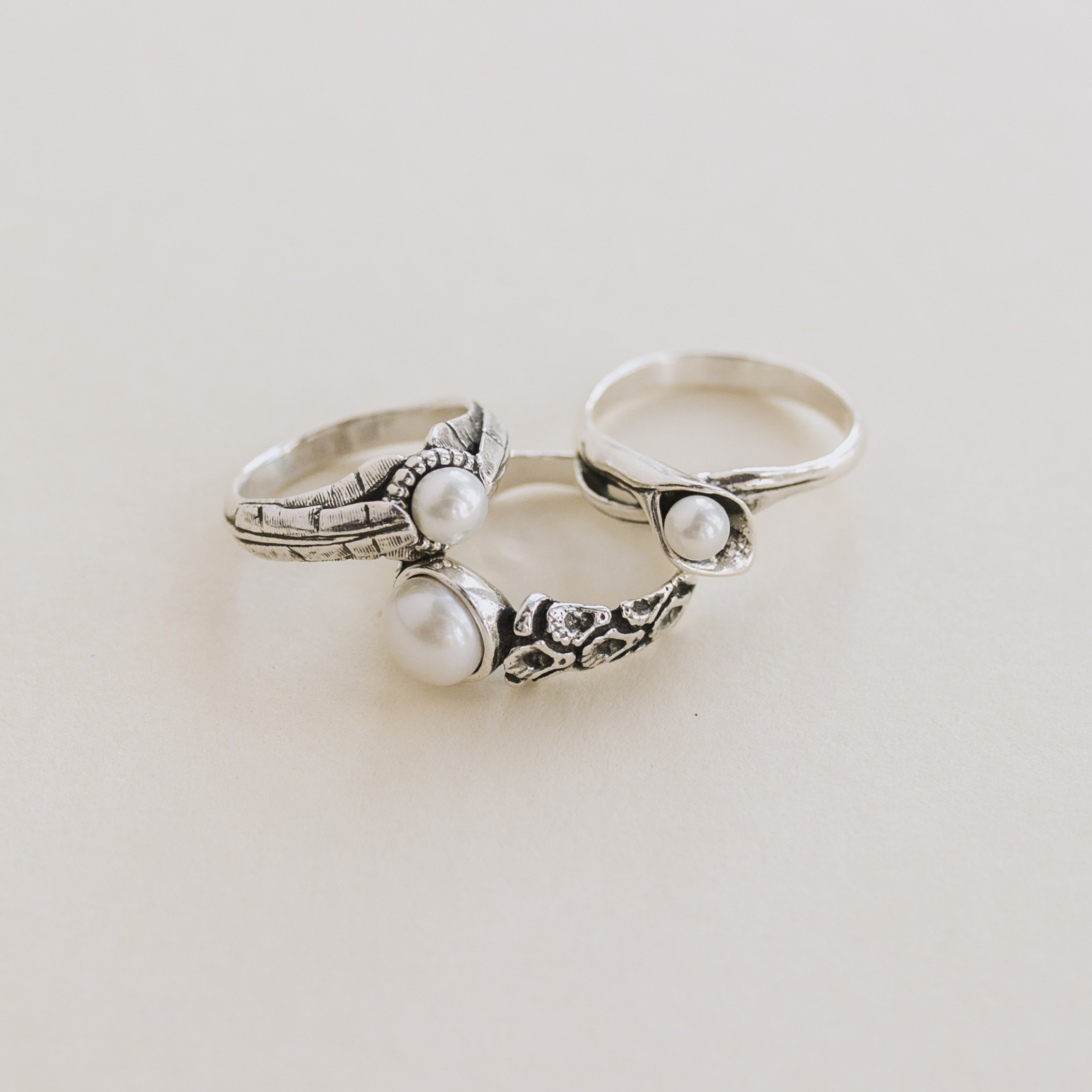 Banana Leaf Pearl Ring