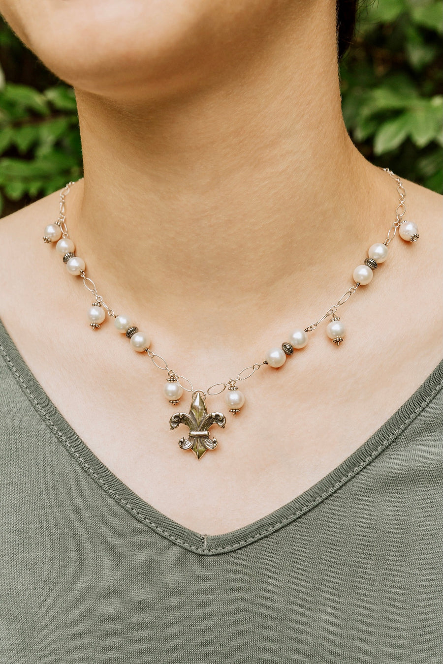 Water Lily Pearl & Chain Necklace