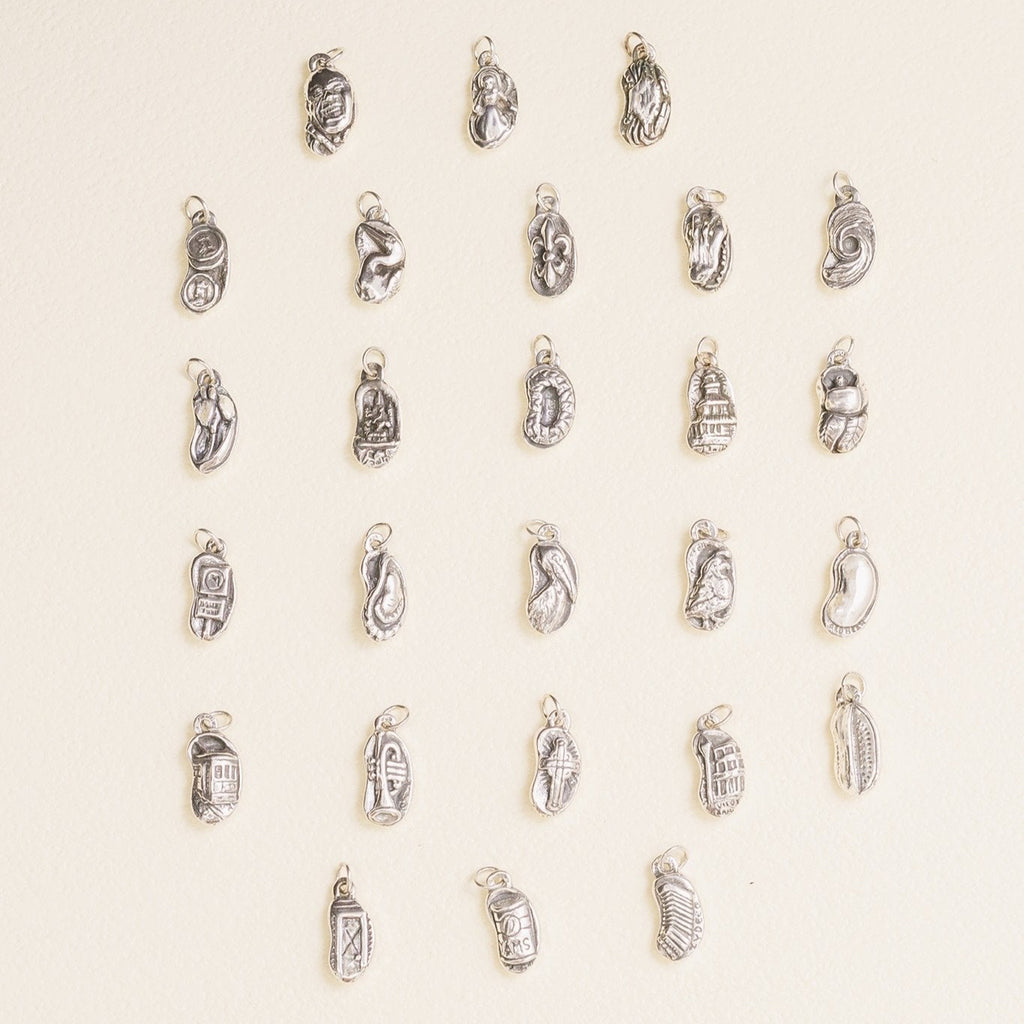 Balli Bean F is for Fleur de Lis