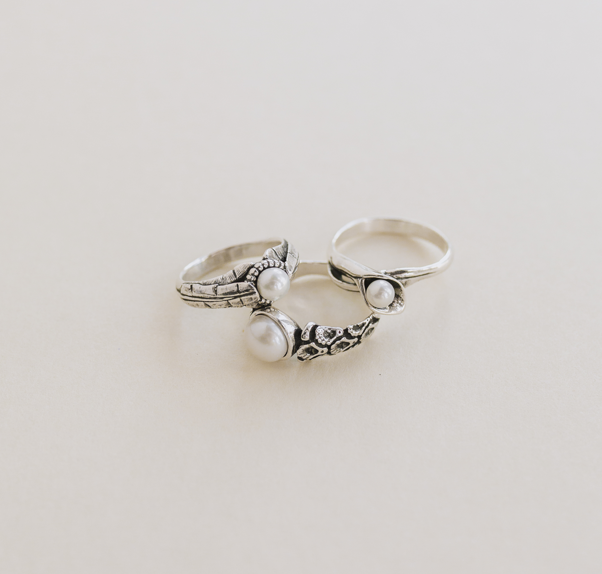 Calla lily 2025 pearl ring
